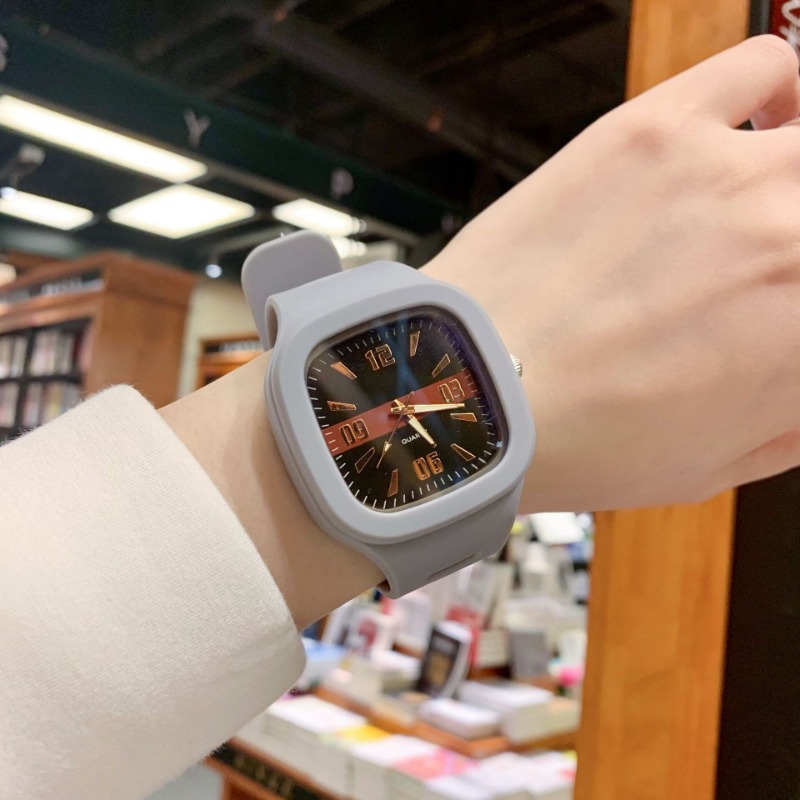 Square Silicone Electronic Wat - Outdoor Sport Watch recension och pris
